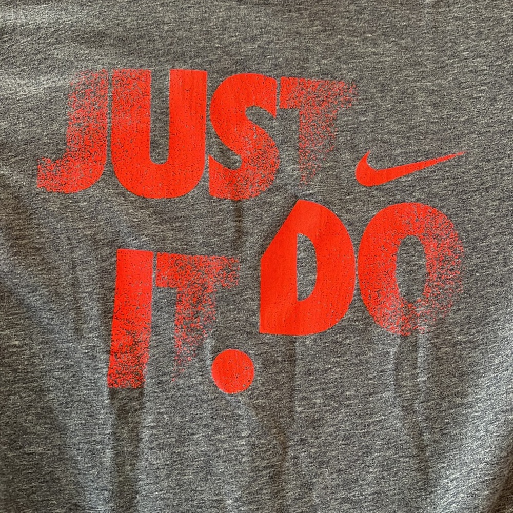 Nike tee - Picture 3 of 4